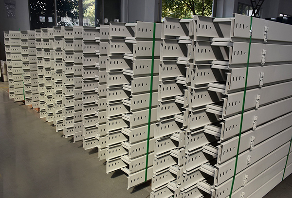 高低压封闭母线槽安装注意事项